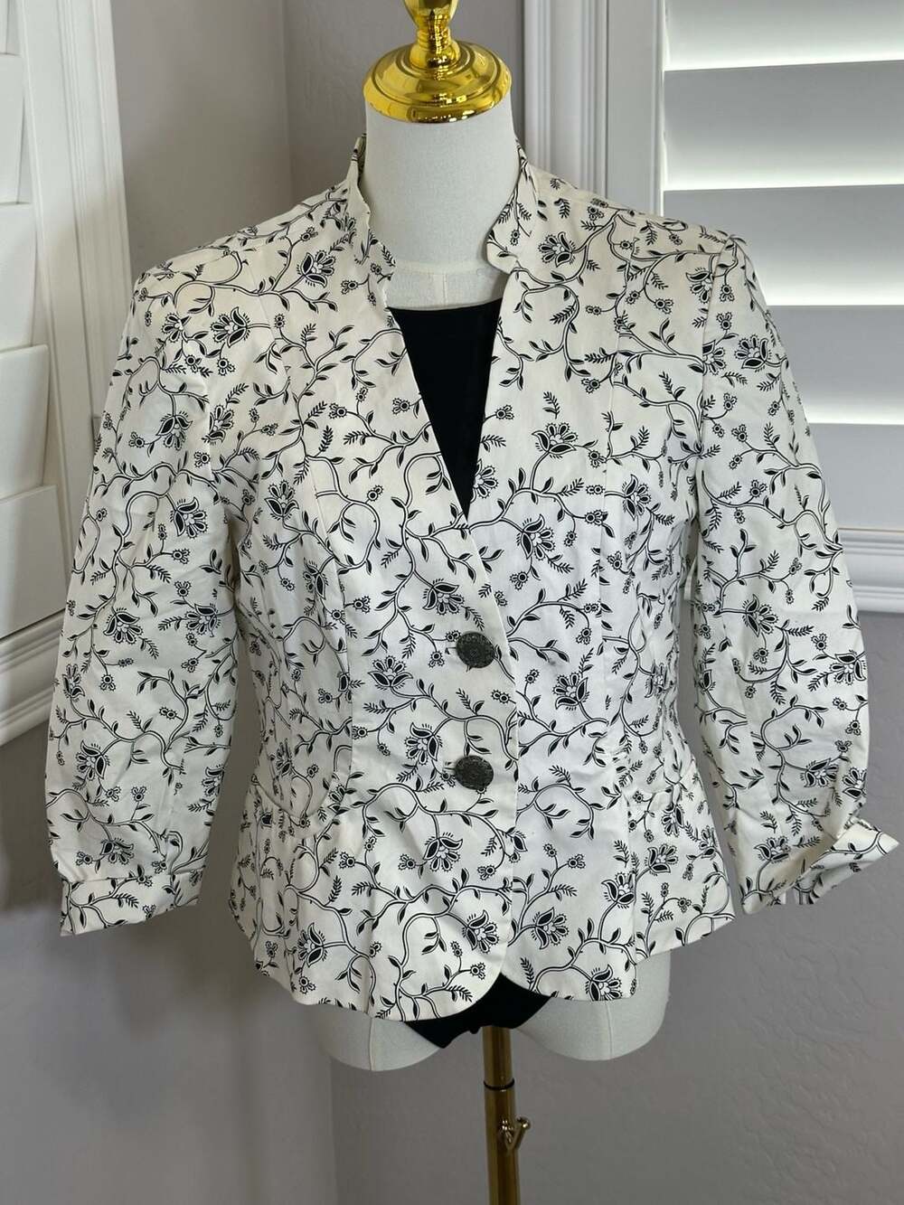 Anne Klein Black and White Floral Stretch Blazer Jacket Size M